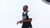 顶级手感！阿里纳斯和前NBA球员打美式单挑！